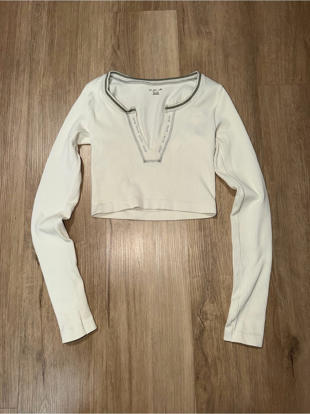 Urban Outfitters Cropped Ribbed Long-Sleeve Top in Ivory with Gray Trim